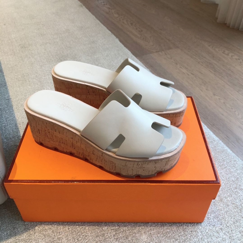 H**mes slippers